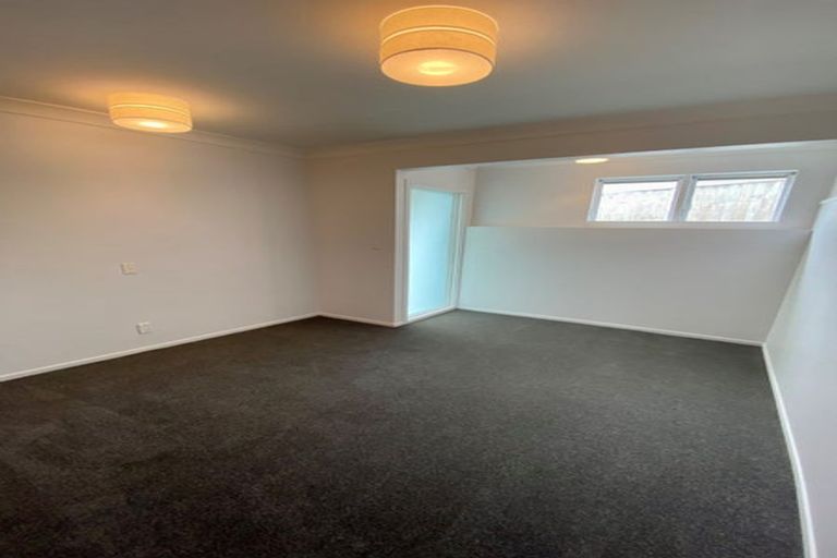 Photo of property in 26 West Lynn Road, Titirangi, Auckland, 0604