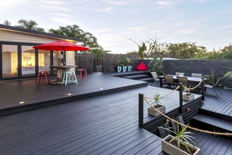 Photo of property in 57 Pah Road, Cockle Bay, Auckland, 2014