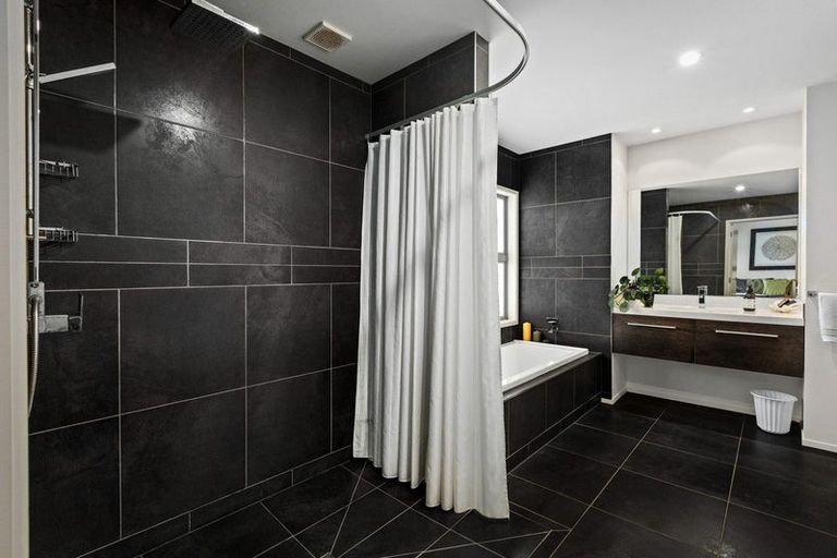 Photo of property in 5 Wakatere Place, Thames, 3500