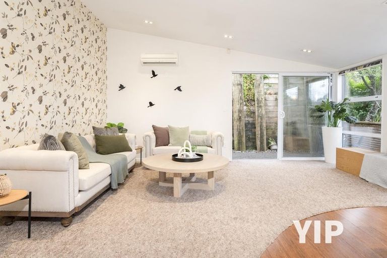 Photo of property in 8b Hollies Crescent, Johnsonville, Wellington, 6037