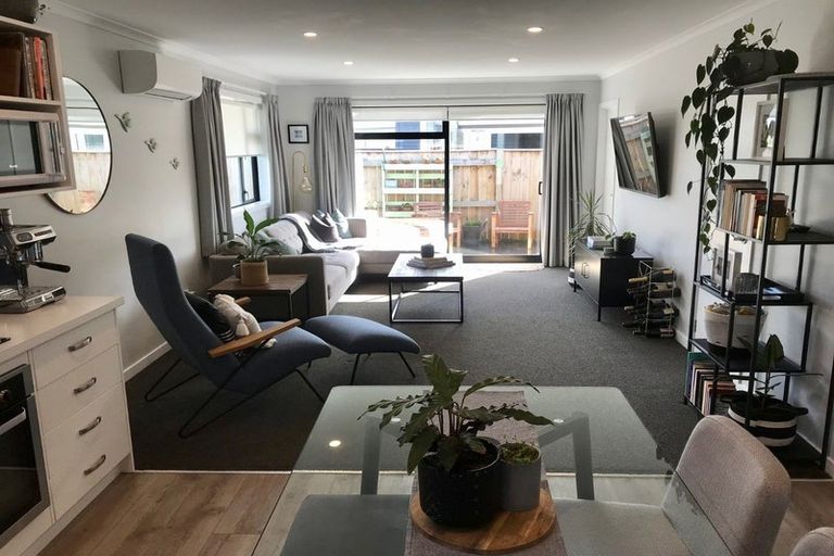 Photo of property in 1 Mccrae Place, Ashhurst, 4810