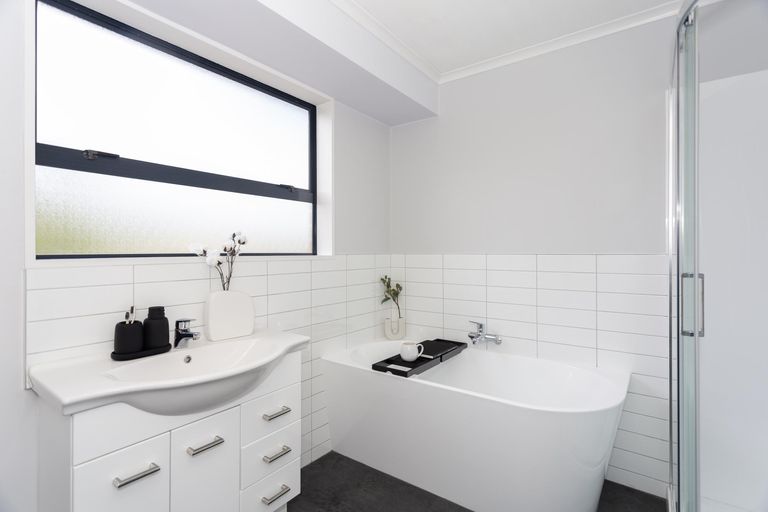 Photo of property in 18 Jessop Street, South Hill, Oamaru, 9400