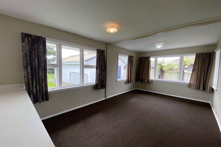 Photo of property in 19 Fenhall Street, Russley, Christchurch, 8042