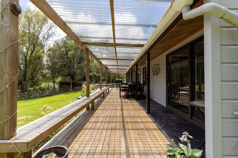 Photo of property in 390 Scotts Road, Linton, Palmerston North, 4472