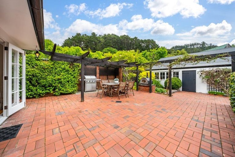 Photo of property in 88 Pinehaven Road, Pinehaven, Upper Hutt, 5019