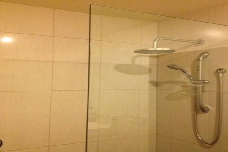 Photo of property in 1/84 Khandallah Road, Khandallah, Wellington, 6035