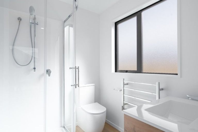 Photo of property in 16 Maple Lane, Huapai, Kumeu, 0810