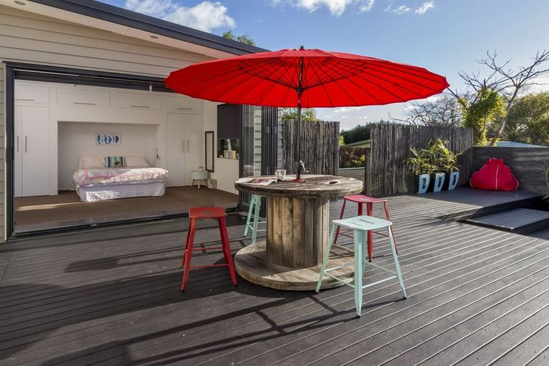 Photo of property in 57 Pah Road, Cockle Bay, Auckland, 2014