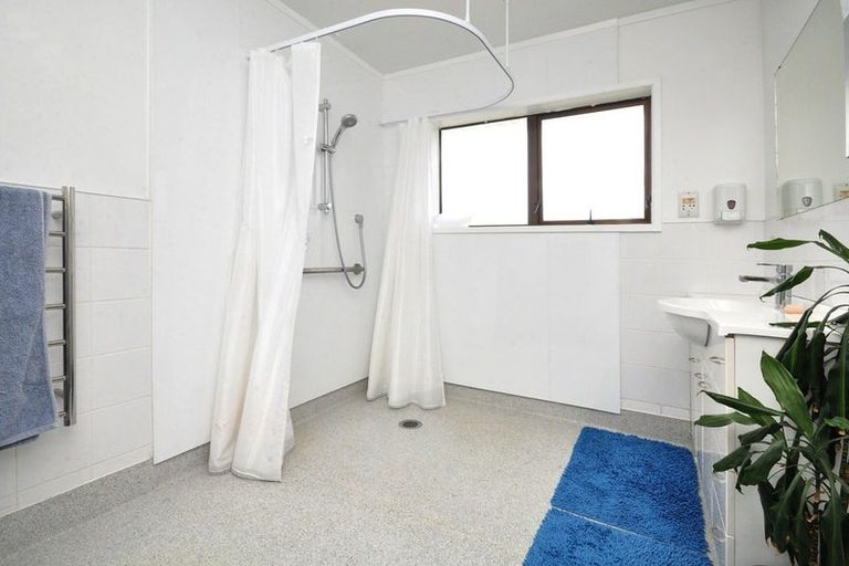 Photo of property in 88 Clevedon Road, Papakura, 2110