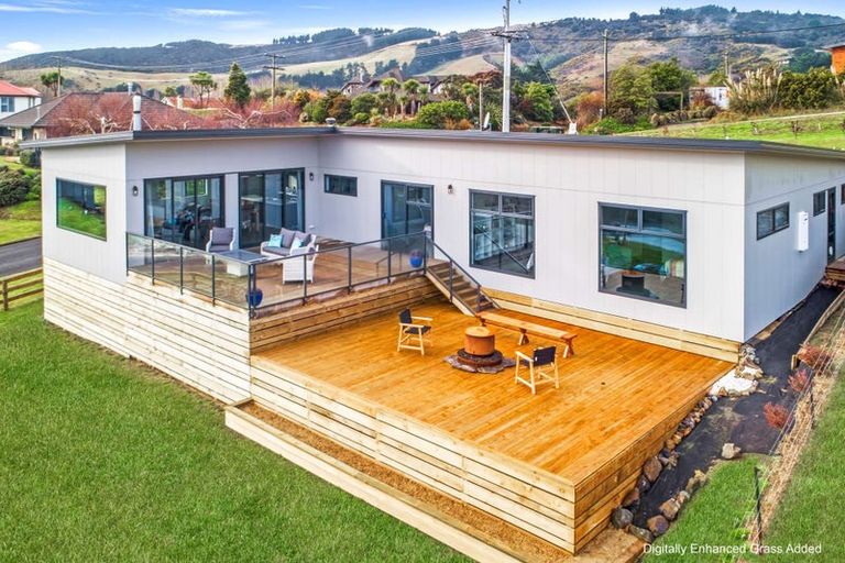 Photo of property in 38 Nore Street, Waihola, Milton, 9073