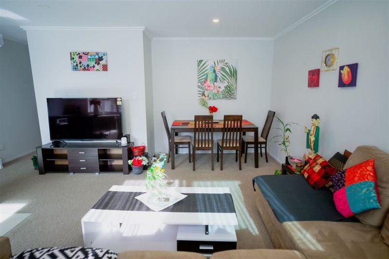 Photo of property in 4/182 Flat Bush School Road, Flat Bush, Auckland, 2019