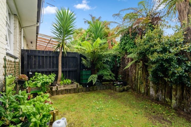 Photo of property in 1b Sloane Avenue, Tihiotonga, Rotorua, 3015