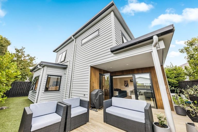 Photo of property in 125d Point Chevalier Road, Point Chevalier, Auckland, 1022