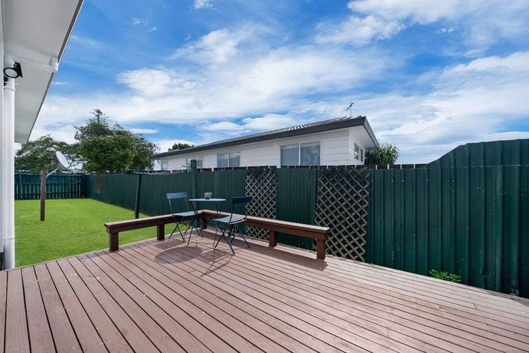 Photo of property in 2/10 Norrie Smith Avenue, Flat Bush, Auckland, 2023