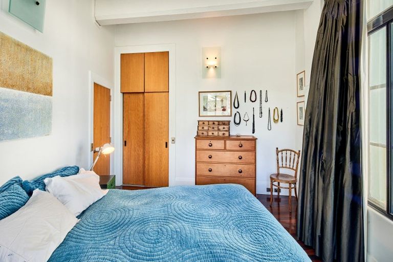 Photo of property in Dominion Apartments, 1/80 Victoria Street, Wellington Central, Wellington, 6011