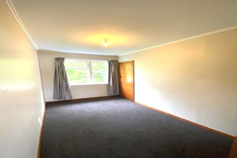 Photo of property in 67 Tremewan Street, Tawa, Wellington, 5028