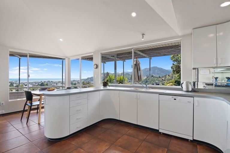 Photo of property in 14 Melrose Terrace, Nelson South, Nelson, 7010