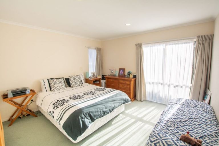 Photo of property in 1 Grantham Close, Gate Pa, Tauranga, 3112