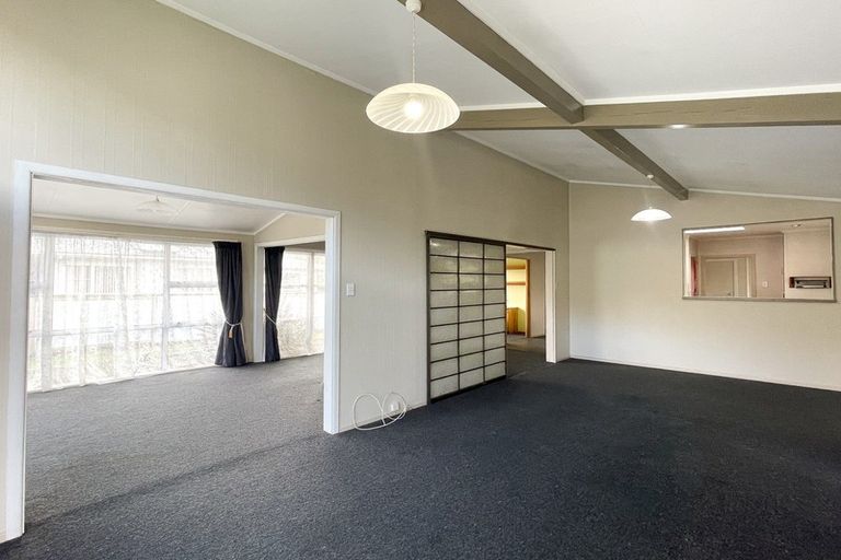 Photo of property in 14 Ongo Road, Hunterville, 4730