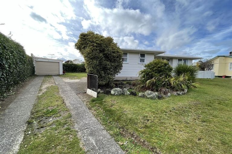 Photo of property in 2 Toroa Place, Tokoroa, 3420