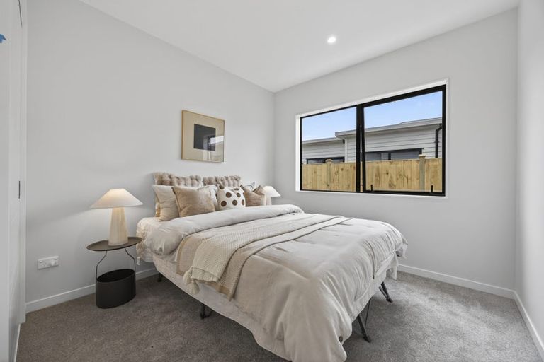 Photo of property in 12 Piko Road, Opaheke, 2113