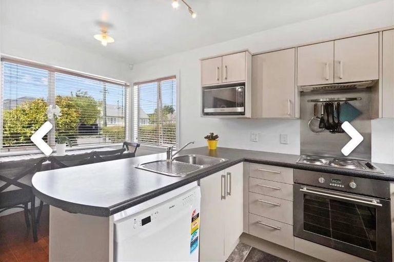 Photo of property in 11 Christian Street, Bryndwr, Christchurch, 8053