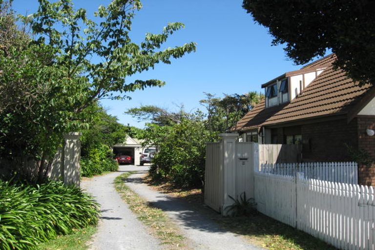 Photo of property in 6 Main Road, Titahi Bay, Porirua, 5022