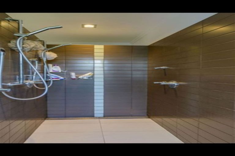 Photo of property in 29 Woodhaven Place, Parklands, Christchurch, 8083