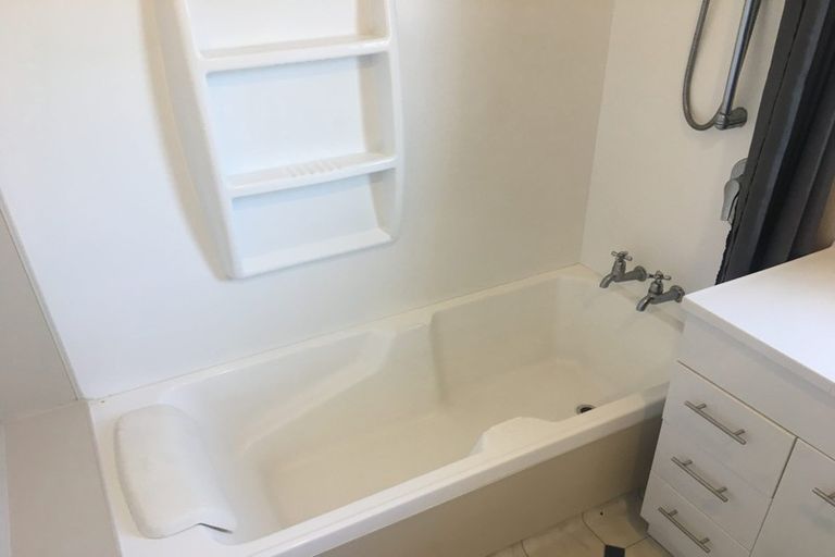 Photo of property in 75 Blake Street, Waitara, 4320