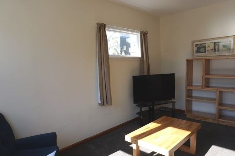 Photo of property in 31 Holly Road, St Albans, Christchurch, 8014
