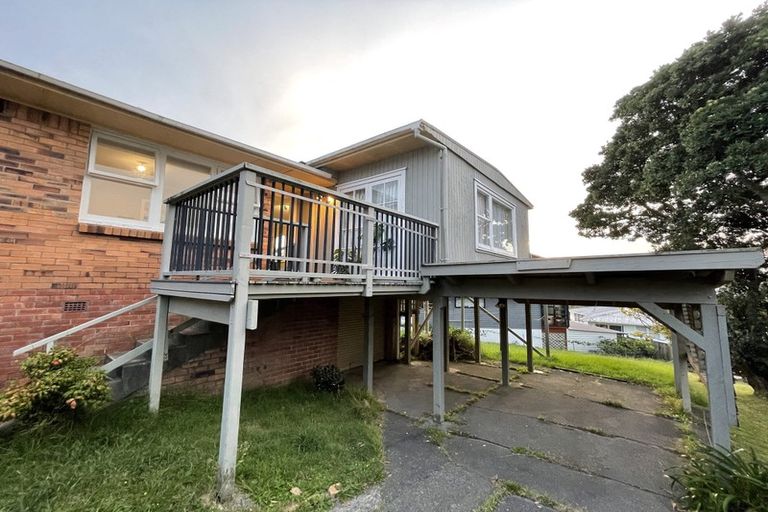 Photo of property in 2/32 Forrest Hill Road, Forrest Hill, Auckland, 0620