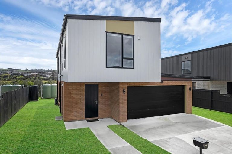 Photo of property in 14 Waikaha Street, Pokeno, 2472