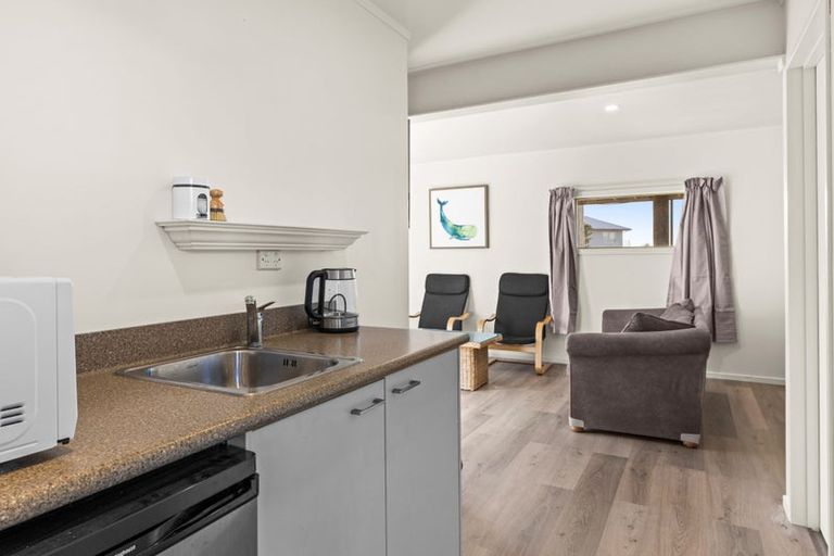 Photo of property in 65 Harper Road, Waimarama, Havelock North, 4294