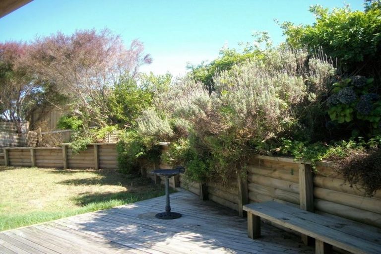 Photo of property in 1 Graham Collins Drive, Windsor Park, Auckland, 0632