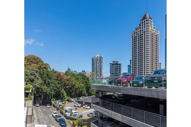 Photo of property in Waldorf Bankside Apartments, 4e/8 Bankside Street, Auckland Central, Auckland, 1010