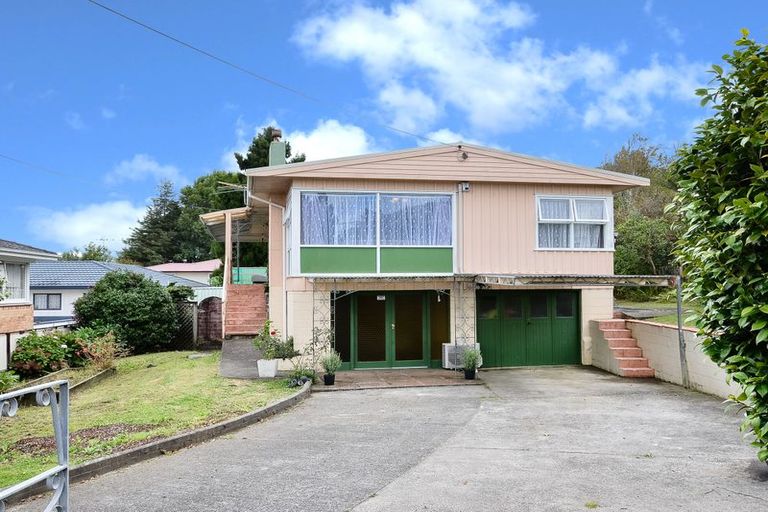 Photo of property in 41 School Road, Te Atatu South, Auckland, 0610