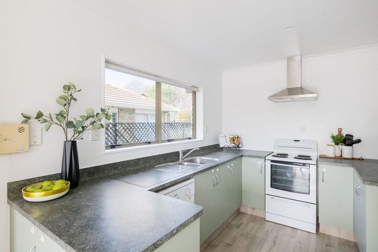 Photo of property in 63a Carlyle Street, Leamington, Cambridge, 3432