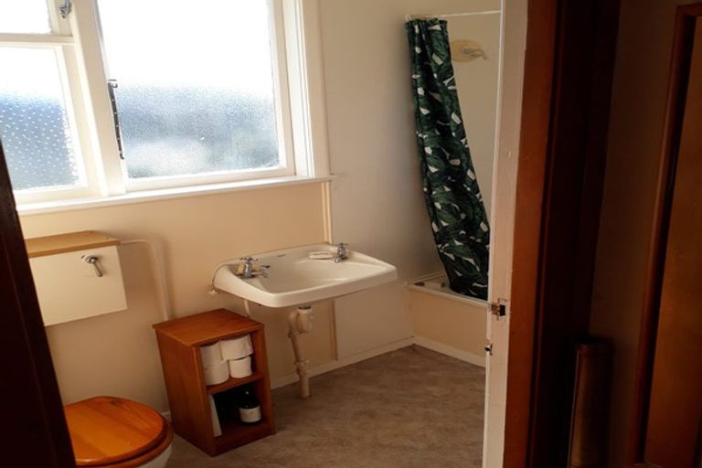 Photo of property in 74-76 Hereford Street, Cannons Creek, Porirua, 5024