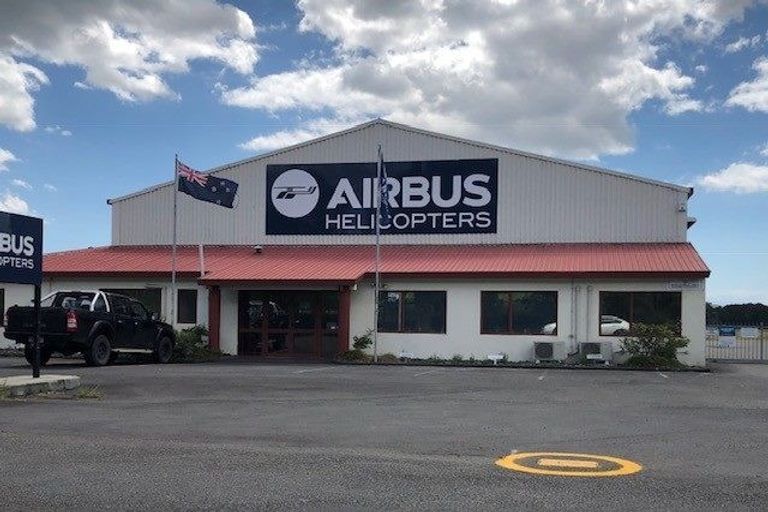 Photo of property in 31 Village Way, Ardmore, Papakura, 2582