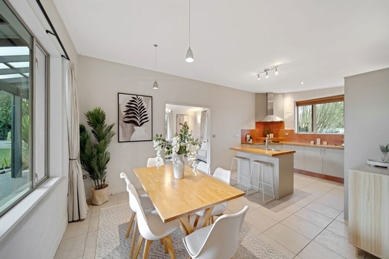 Photo of property in 70 Queens Avenue, Waikuku Beach, 7402