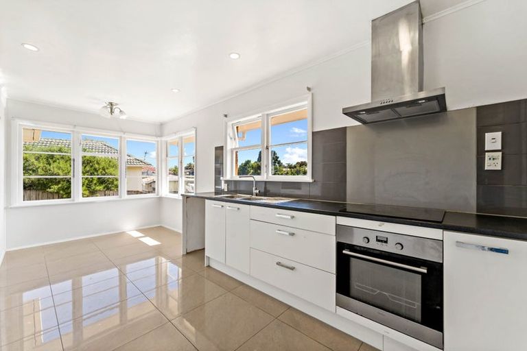 Photo of property in 80 Mcannalley Street, Manurewa East, Auckland, 2102