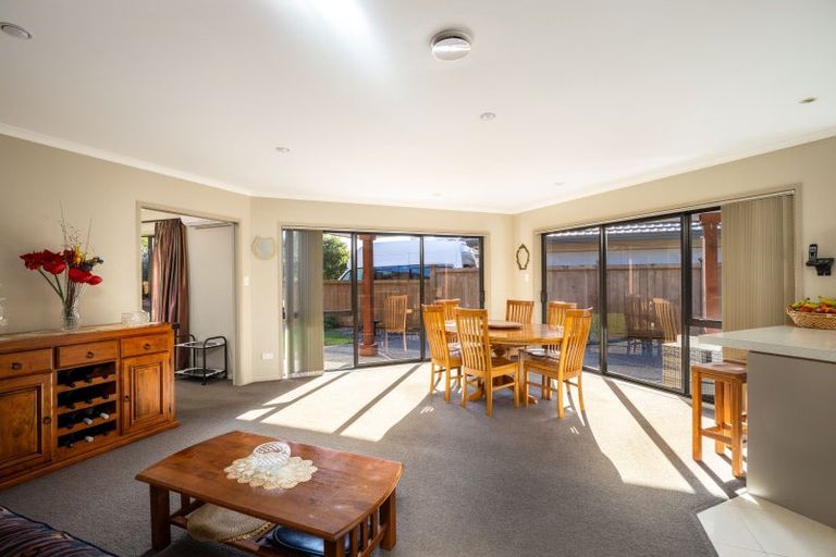 Photo of property in 58e Gilbert Street, New Plymouth, 4310