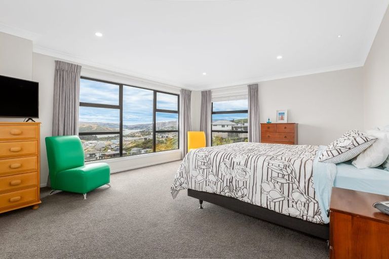 Photo of property in 3 Kaiaho Close, Aotea, Porirua, 5024