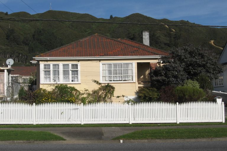 Photo of property in 158 Waddington Drive, Naenae, Lower Hutt, 5011