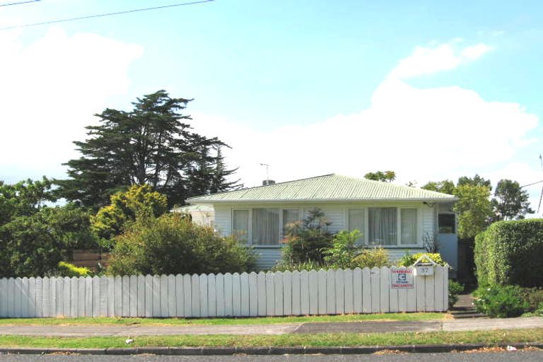 Property details for 37 Gilliam Street, New Lynn, Auckland, 0600