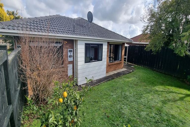 Photo of property in 2/3 Skilling Place, Farm Cove, Auckland, 2012