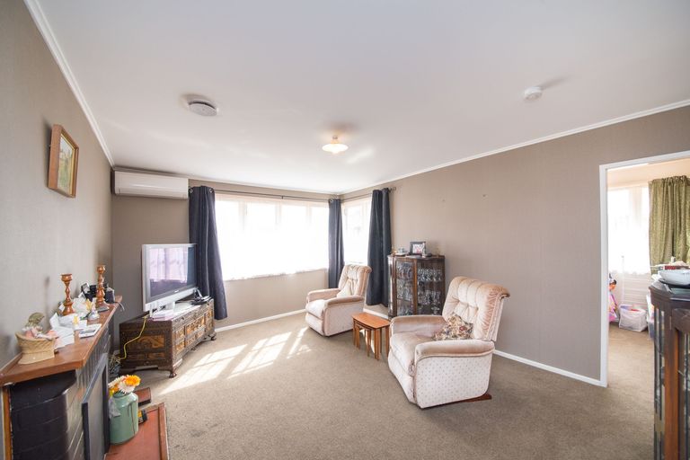 Photo of property in 25 Andrew Avenue, Roslyn, Palmerston North, 4414