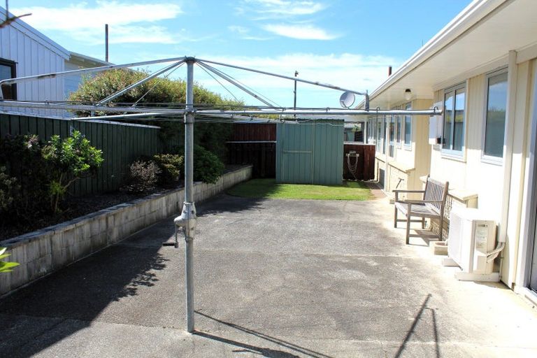 Photo of property in 6a Stairs Street, Dannevirke, 4930