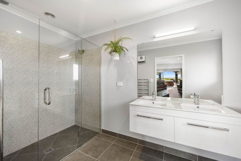 Photo of property in 22 Irwin Road, Kingseat, Pukekohe, 2679