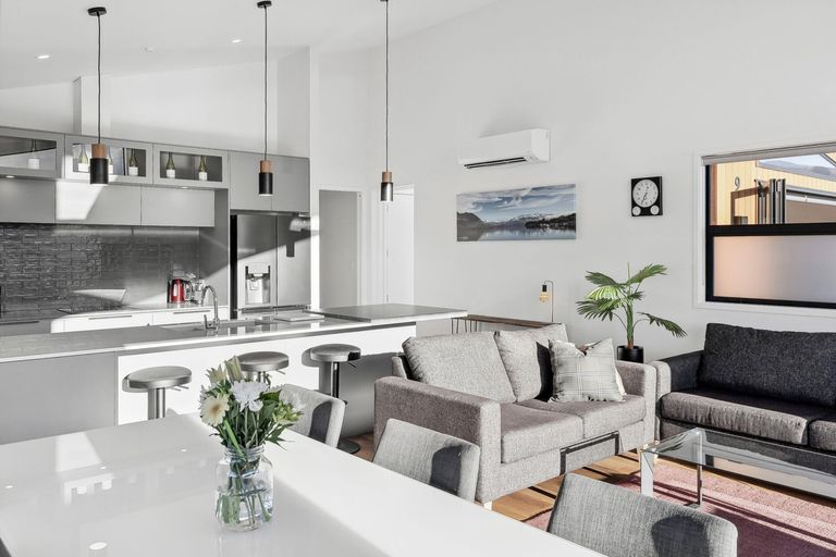 Photo of property in 9 Mcneil Crescent, Wanaka, 9305